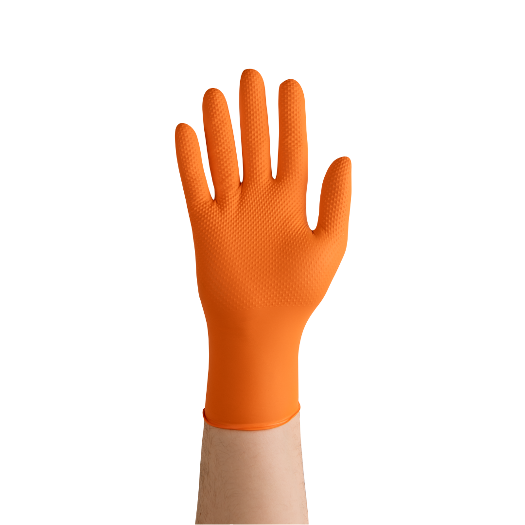 Gripzzly Orange vastag nitril kesztyű (narancs, 50 db) használat közben